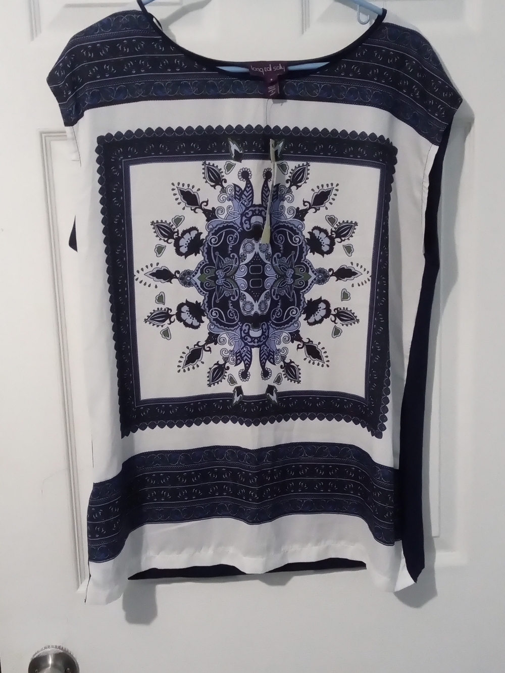 long tall sally White and Navy Medallion Print Tunic Top